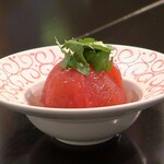 エンキドウ - トマトの八角蜜漬け