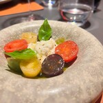 Latina Parrilla - スモーク ブッラータ トマト ブドウ