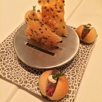 エディション・コウジ シモムラ - お通し：生ハムバーガー