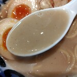 麺家 たけ田 - スープの感じ