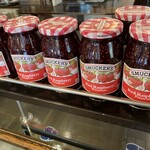 ナス・ショウゾウ カフェ - スコーンに付いているラズベリージャムは購入可です