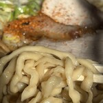 ケンちゃんラーメン - 不揃い平打ちちぢれ麺の旨さ✨