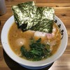 ラーメン 野良裏家