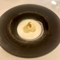 赤坂 桃の木 - 柔らか鮑と冬瓜のクリーム仕立て