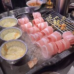 サムギョプサルと韓国屋台ベジテジや - 