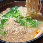 鍋焼らうめん ひさし - 麺リフト