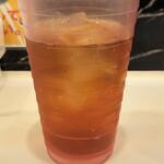 蒙古タンメン中本 - クーポンサービスのウーロン茶