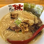 麺屋 だいくう - 【Bセットメニュー】¥1050円　　　　　　　　　　　　　　　　　　　　　　　　　　　　博多中華そば＋タレ唐揚げ丼のラーメン