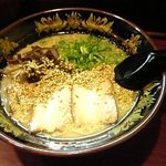 元祖 中洲屋台ラーメン 一竜 - とんこつﾗｰﾒﾝ。