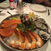 ロウリーズ・ザ・プライムリブ 恵比寿ガーデンプレイス店 - 