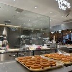 koe donuts 京都店 - カウンター席