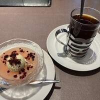 Russian Restaurant ROGOVSKI 銀座 - 