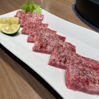 焼肉あきら - ハラミ刺