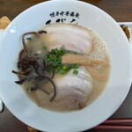 博多中華蕎麦 ろびん - 料理写真:博多中華蕎麦