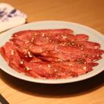 TANAKA YAKINIKU RESTAURANTE - 