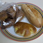 BOULANGER BEC FIN - 明太フランス、ミニクロワッサン（量売り）クリームパン