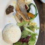 Bonte - 真鯛のポワレ、タプナード添え　1,450円