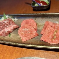 蕃 YORONIKU - 