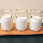 HAGIWARA MILK HOUSE ROSAS - 牛乳のみくらべ（￥210）。ジャージー、低温殺菌、県産萩原牛乳