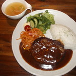 めし・カフェ・一風来 - ハンバーグランチプレート