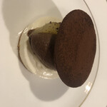 ペディメント - 