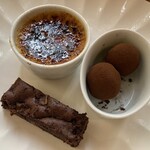 野菜が主役の古民家レストラン 花果菜 - 安納芋クリームブリュレ、ごぼうのガトーショコラ、さといもトリュフ。