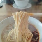 らぁ麺ひら山 - パッツンとした細麺