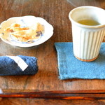 そばんち - 揚げそばとそば茶