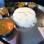 マチャプチャレ - ランチ　ダルバートタルカリ￥1080　ご飯・豆スープ・野菜カレー・青菜炒め・アチャール・マスタード？　野菜スライス