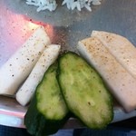 マチャプチャレ - ダルバートタルカリランチ　野菜スライス