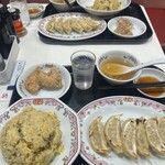 餃子の王将 - 炒飯＆餃子＆唐揚げ定食