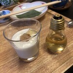 みちのく庵 - 電球？ハチミツの電球みたいな入れ物可愛かった