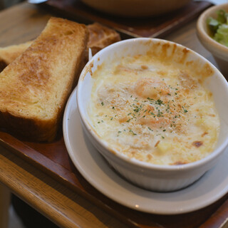 カフェ&ベーカリー ミヤビ_0