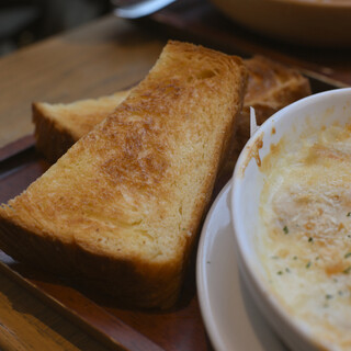 カフェ&ベーカリー ミヤビ_1