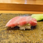 天寿し - 【写真②】本鮪大トロ(青森県大間、石司)