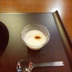 担担麺や 天秤 - 杏仁豆腐