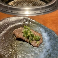 蕃 YORONIKU - 