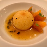 ラ・ベ - ラム酒風味のサヴァラン 果物のコンフィチュール アマレットクリーム