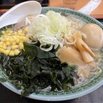 お食事処 はつかり - 料理写真:超メガ盛りラーメン塩 ボリュームたっぷり！