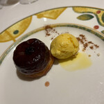 レストラン アラジン - イチジクのタルト　シナモンアイス