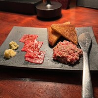 カルネジーオ イースト - 