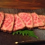 空飛ぶ　うさぎ - 氷見牛の霜降りたたき＠７５０