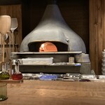 BATIDA - ライブキッチンのピザ窯