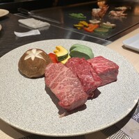 大阪鉄板焼き 神戸牛 TATARA - 