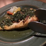 BATIDA - タンドリーチキンとチミチュリソース(税サ込1800円)→チミチュリソースが甘辛でたまらない味付け