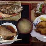Taishuusakaba Dorimu - Cランチ (10食限定) 980円