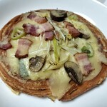 ブロワ - 白ねぎとマッシュルームのピザ