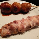 ビストロ 慎吾 - とりもも210円、つくね210円