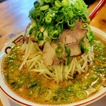らーめん2国 - 味噌ラーメン（野菜多め）