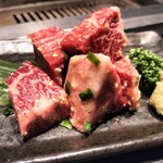 山田屋 日暮里店 - 角切りハラミ